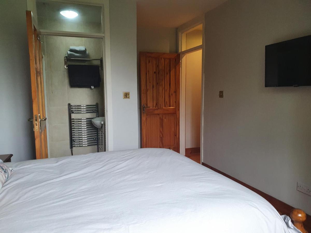 Hillcrest House Bed and Breakfast Carrick on Shannon Buitenkant foto