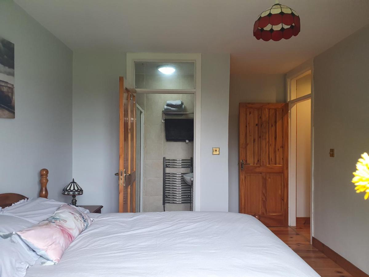 Hillcrest House Bed and Breakfast Carrick on Shannon Buitenkant foto